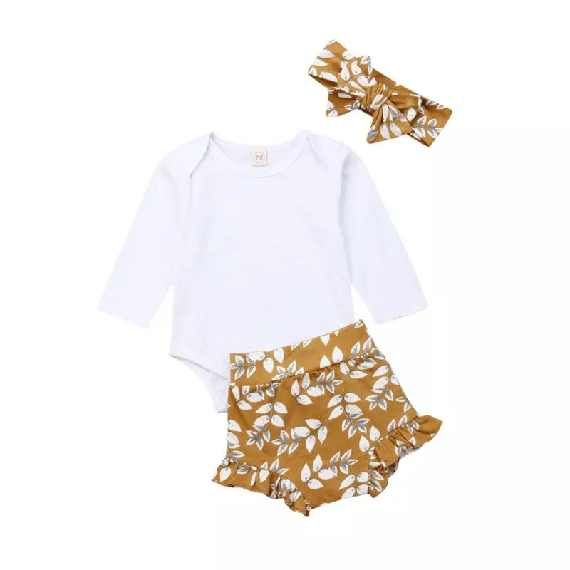 Chic feeling baby outfit