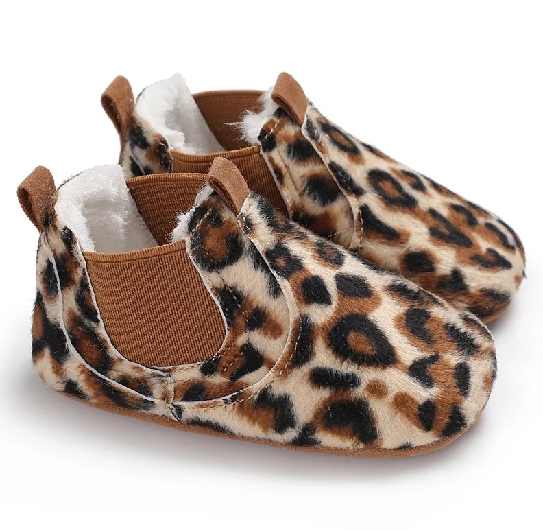 Leopard baby boots